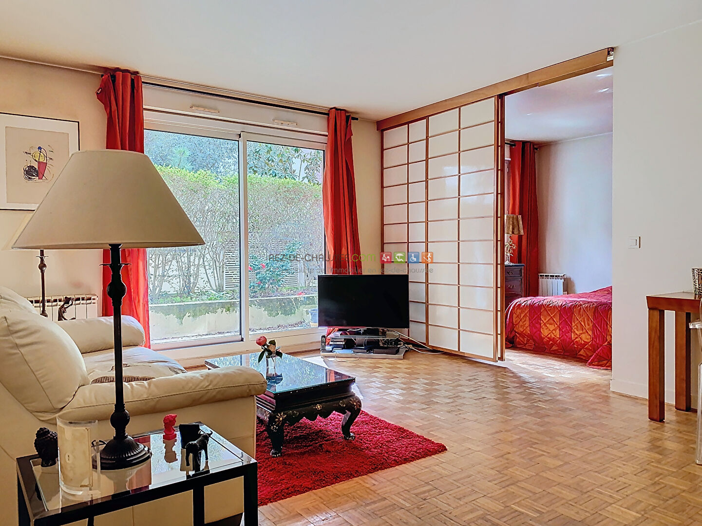 BUREAUX PROFESSIONS LIBERALES EN REZ-DE-JARDIN