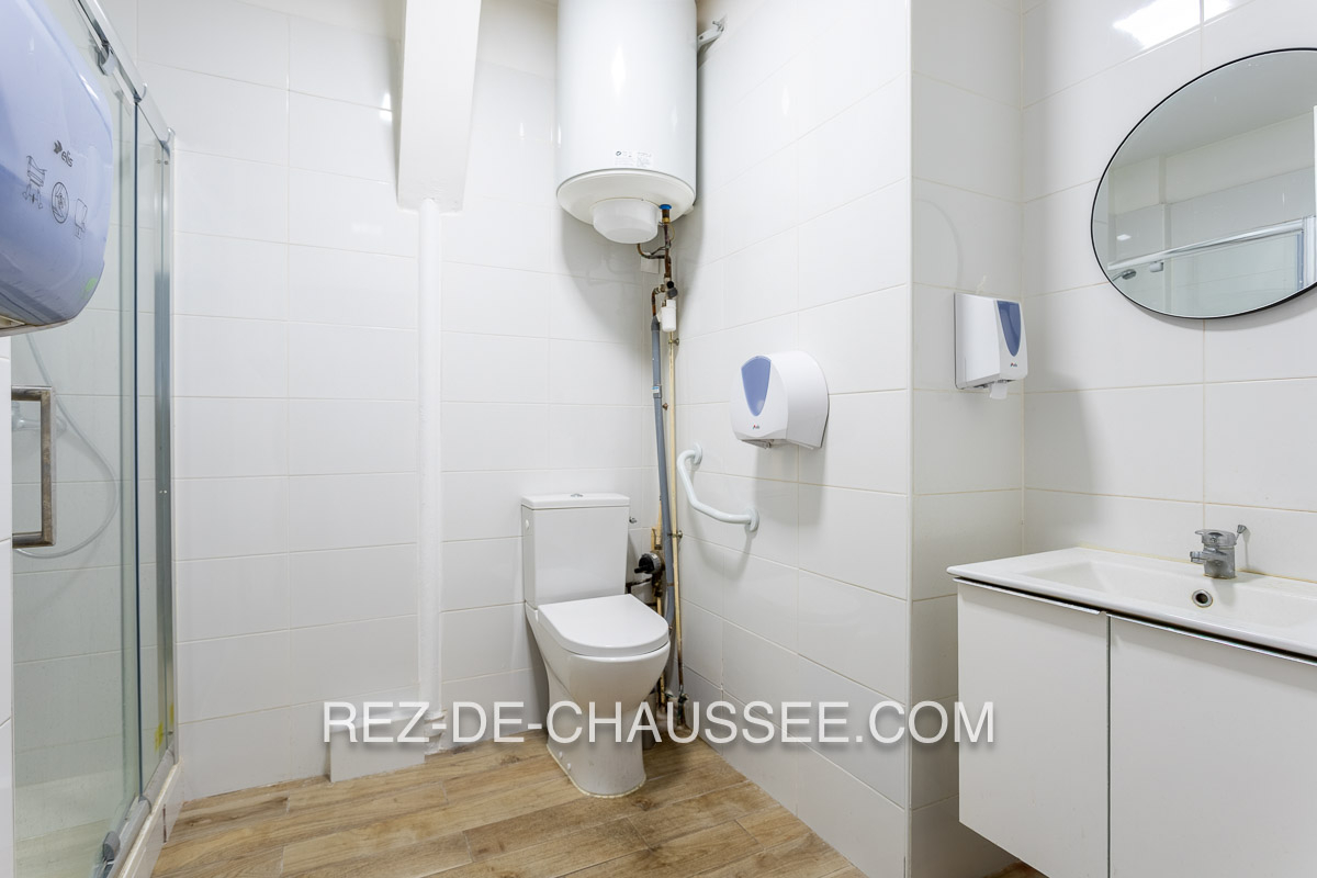 Gambetta bureaux normes pmr à Paris 20 — photo 9