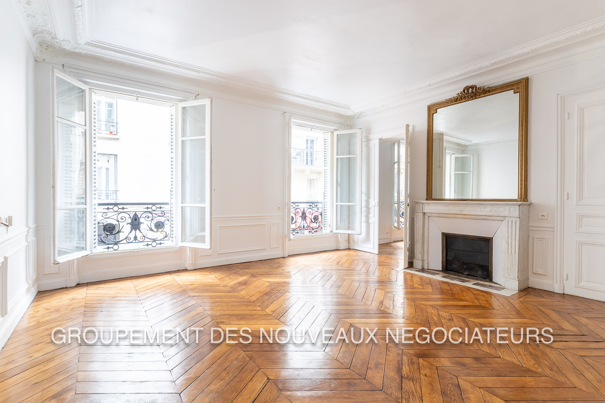 Appartement Paris 5 pièce(s) 138 m2