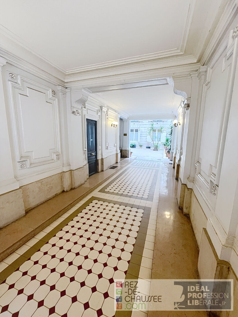 QUARTIER NOUVELLE-ATHÈNES - ESPACE POUR PROFESSION LIBÉRALE