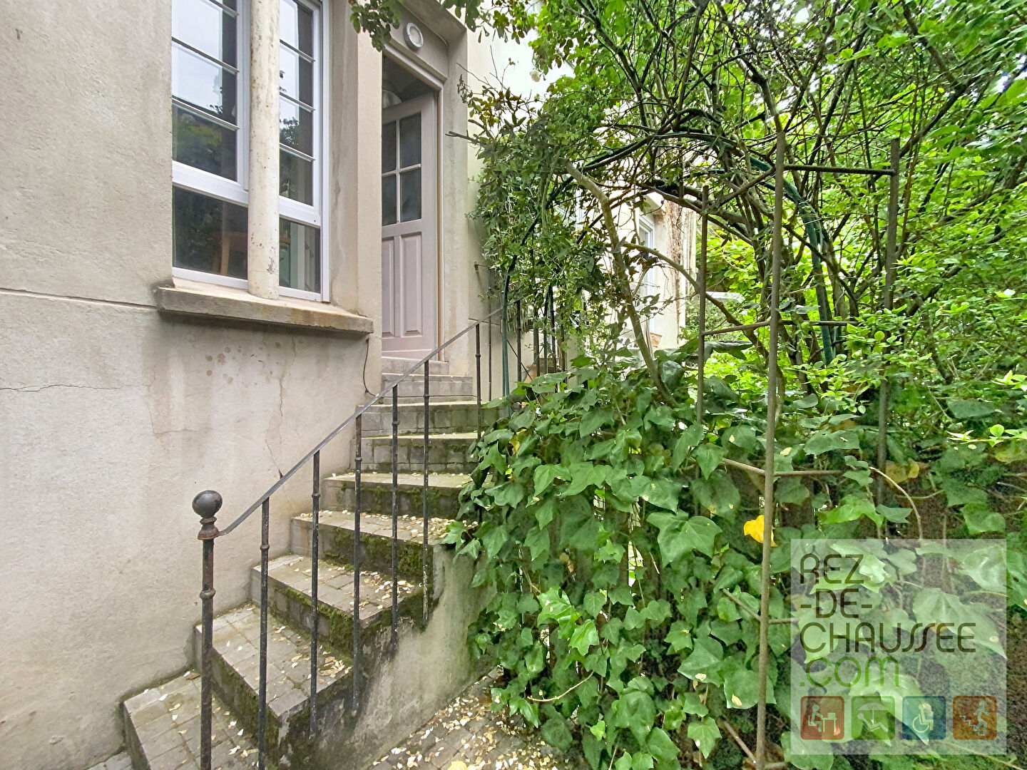 APPARTEMENT AVES JARDIN.