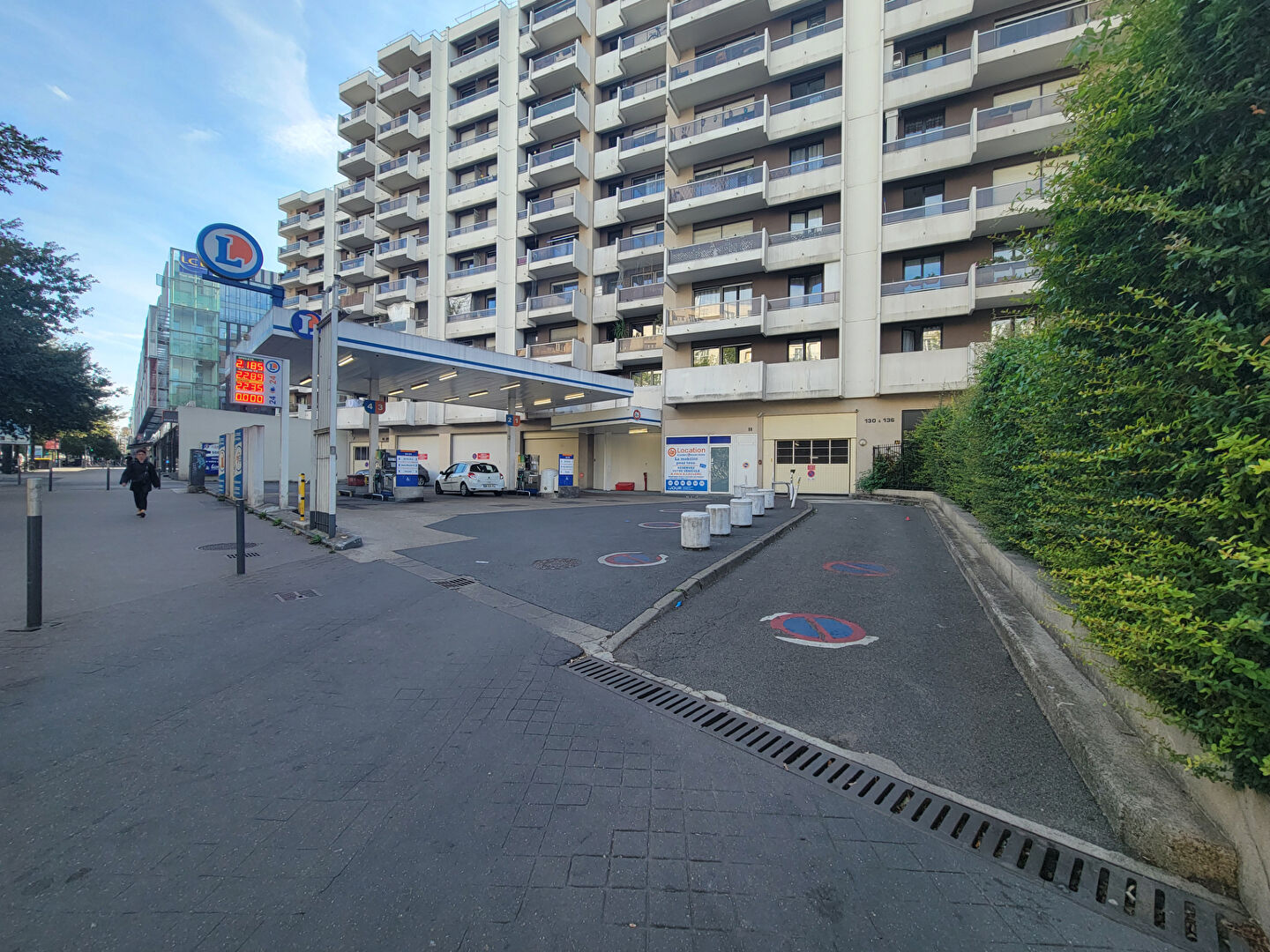 Parking sécurisé et facile à se garer