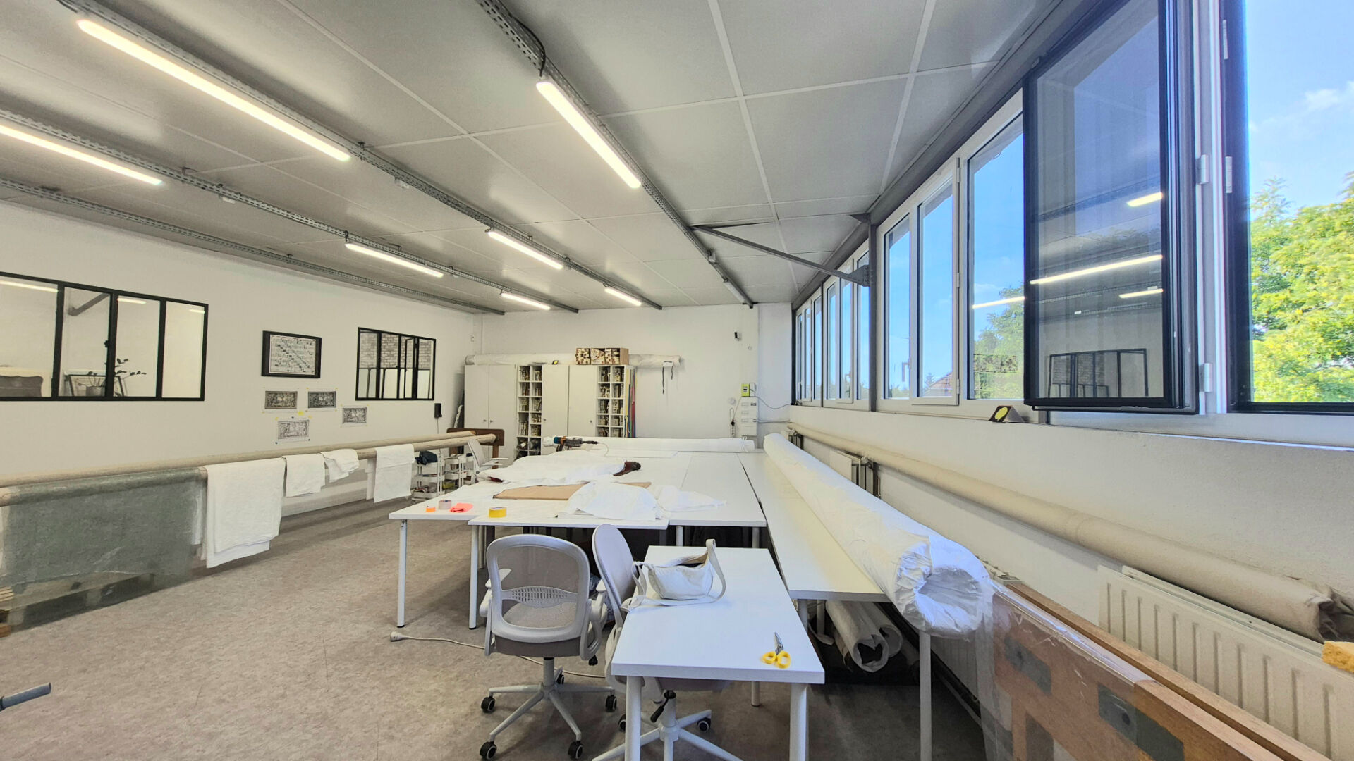 MONTREUIL BUREAUX RENOVES DANS UN ANCIEN ATELIER