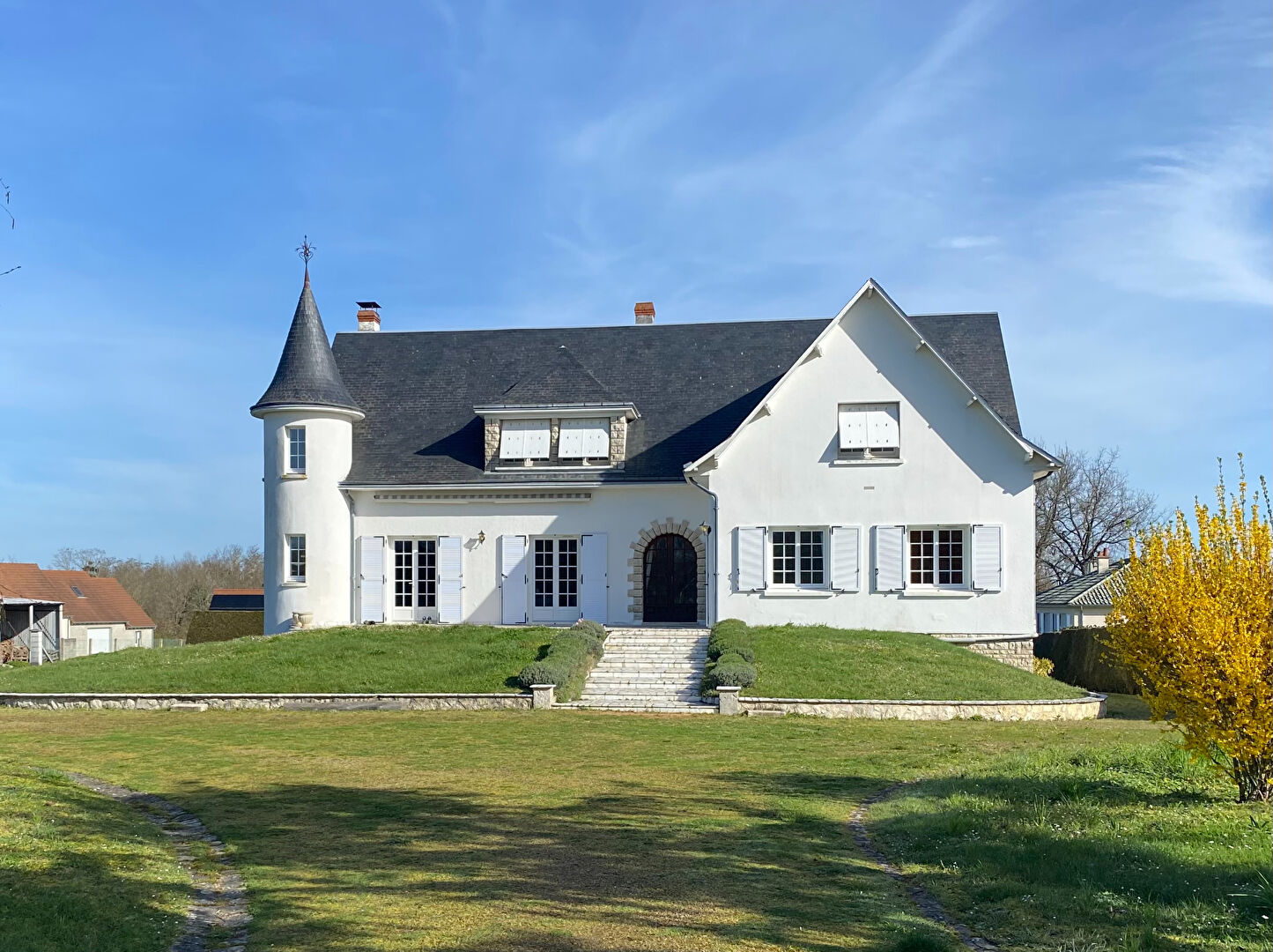 Agence immobilière de 
 RICONO IMMOBILIER SELLES SUR CHER - RICONO IMMOBILIER 
