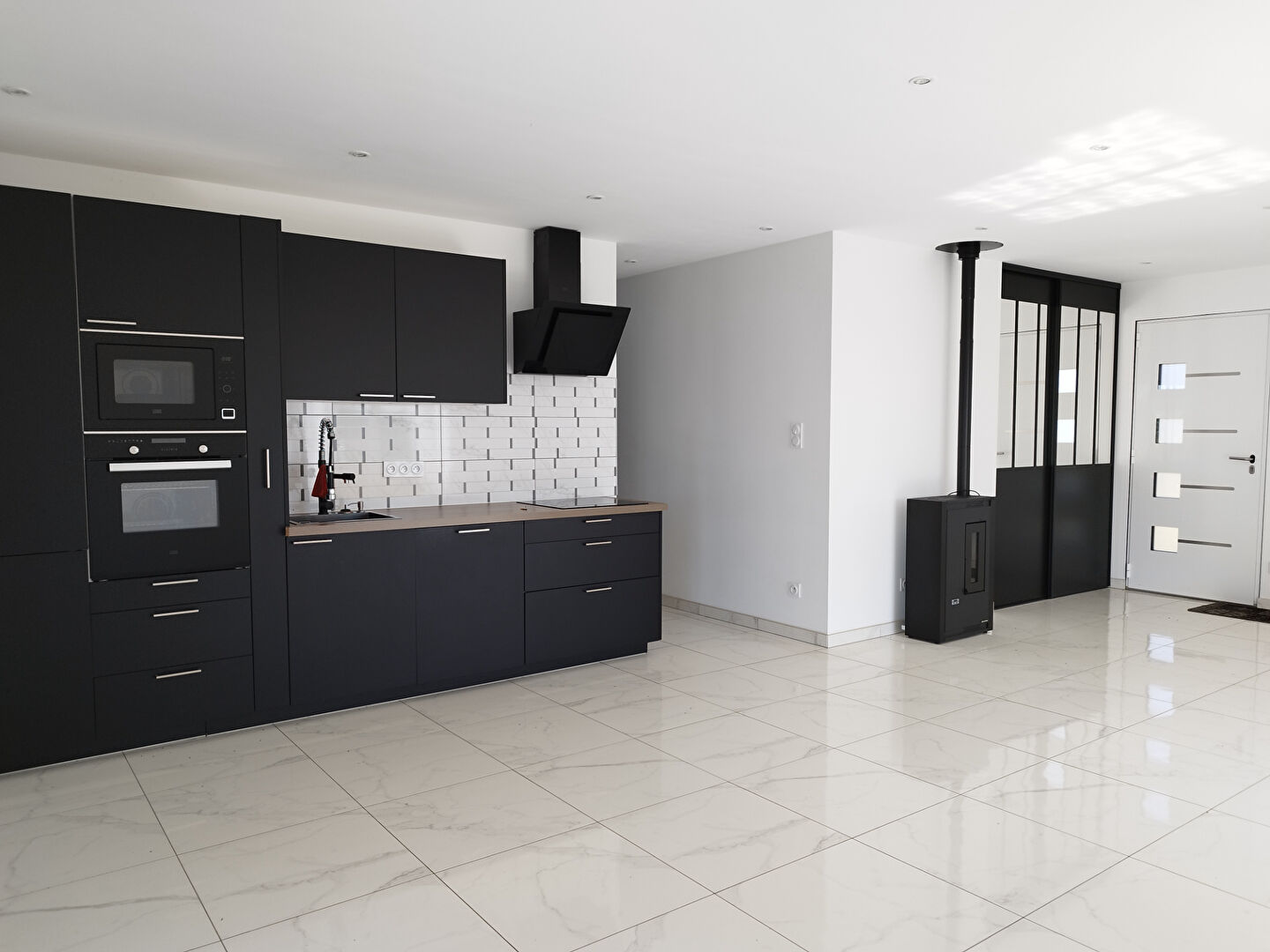Photo Maison Sassay 4 pièce(s) 84 m2 image 3/6