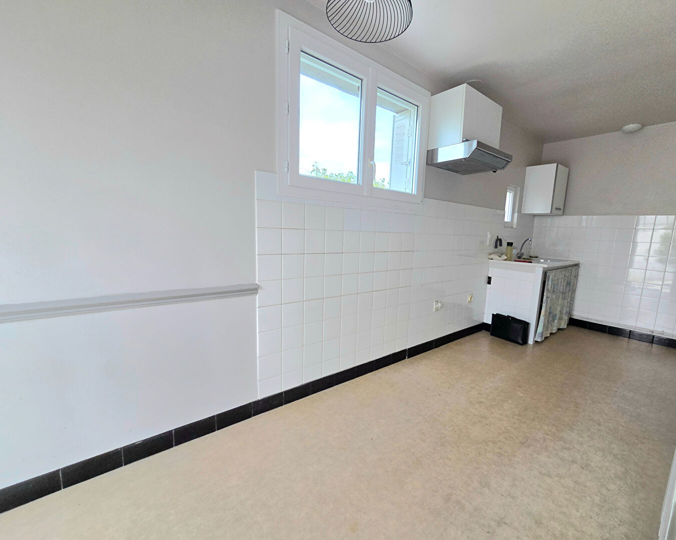 Photo Centre ville avec garage - 41 m²- 393 m² de terrain image 4/6