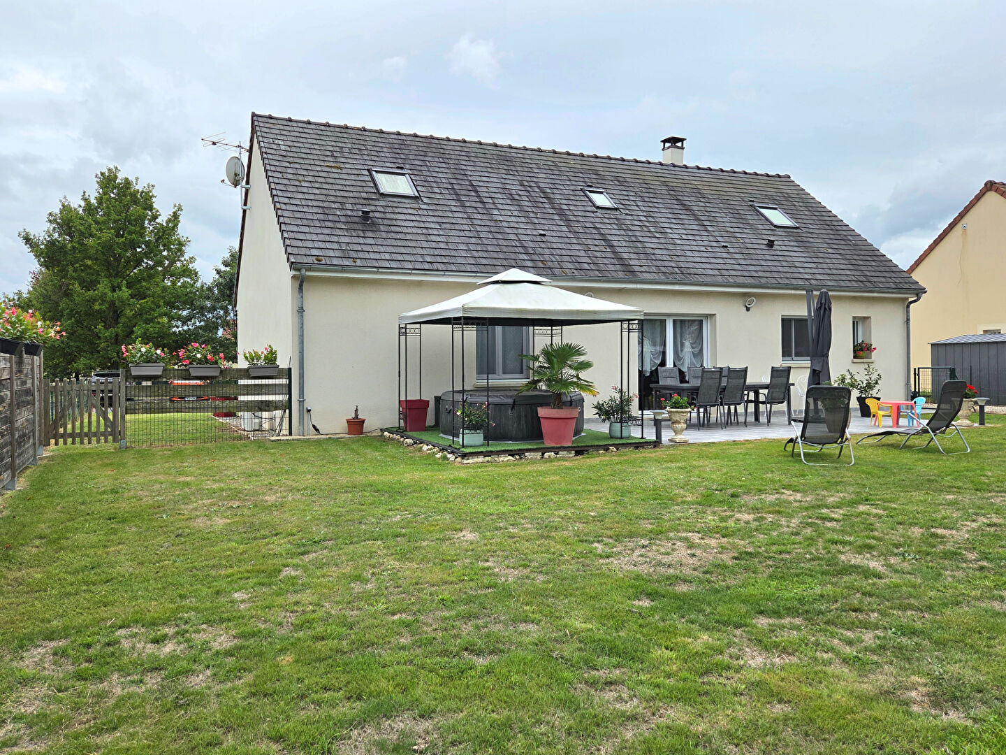 Photo Maison Billy 7 pièce(s) 143 m2 image 2/6