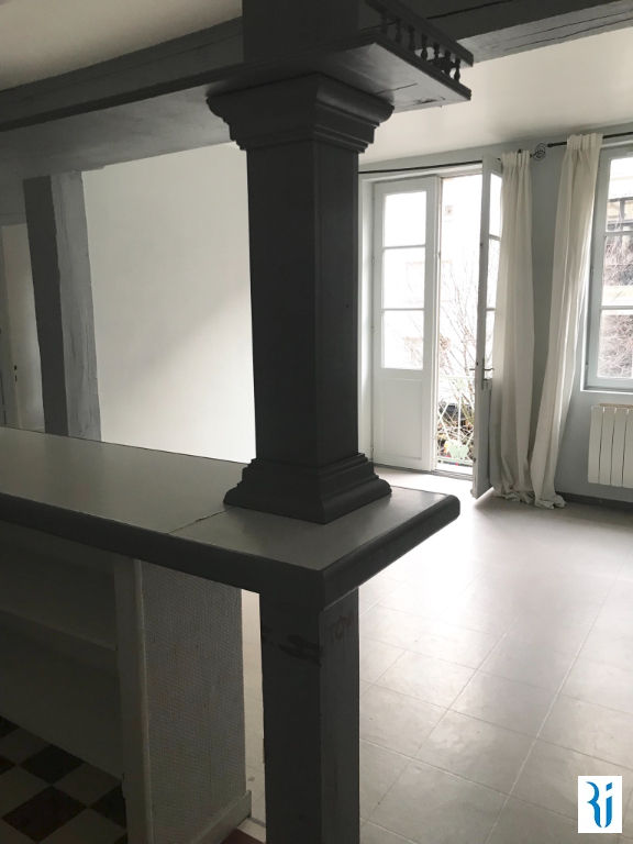 ROUEN PLACE DES CARMES DE 38.31 M² SECTEUR En cours