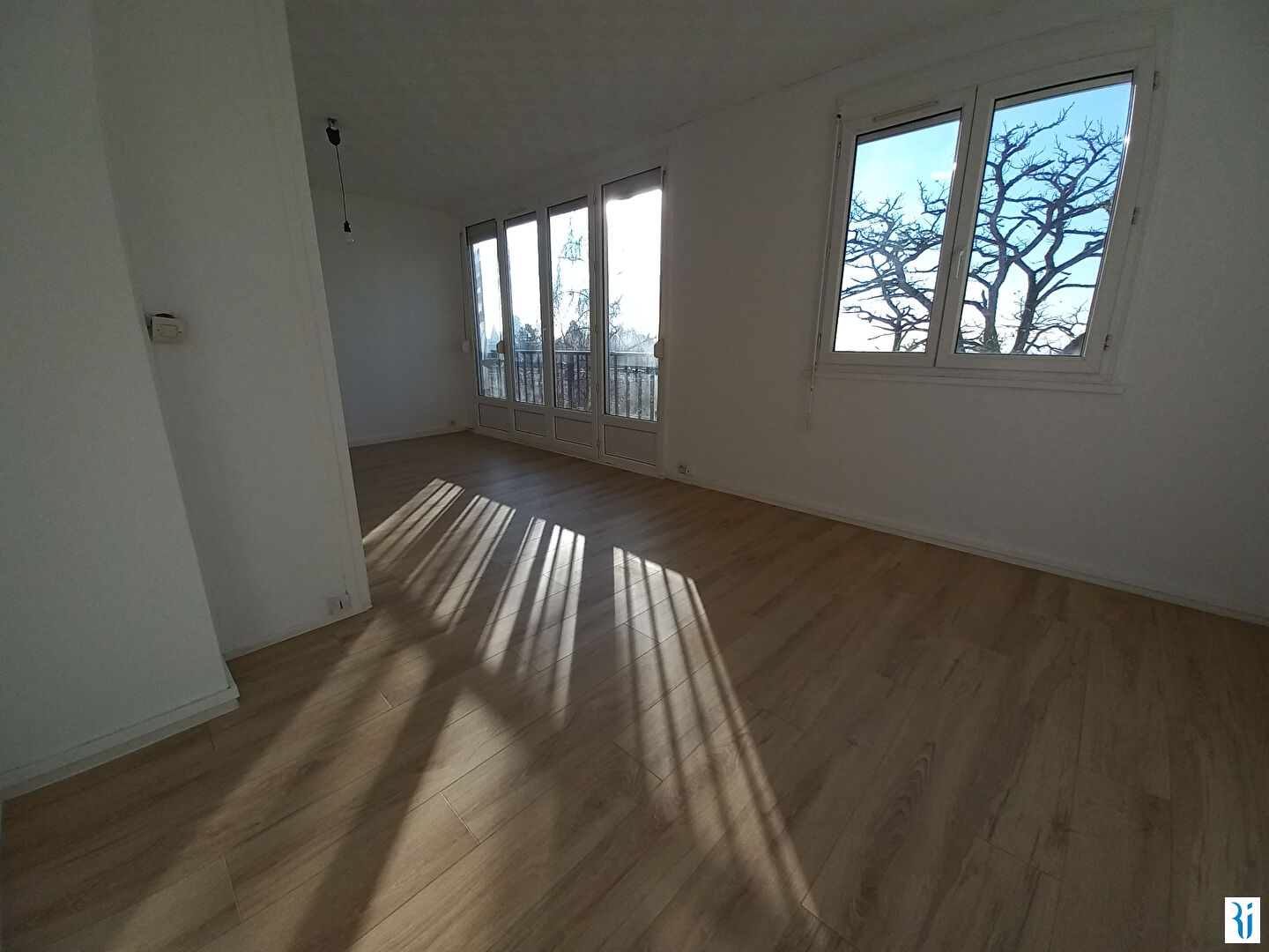 Photo Appartement Mont Saint Aignan 3 pièce(s) 60.3 m2 image 2/6