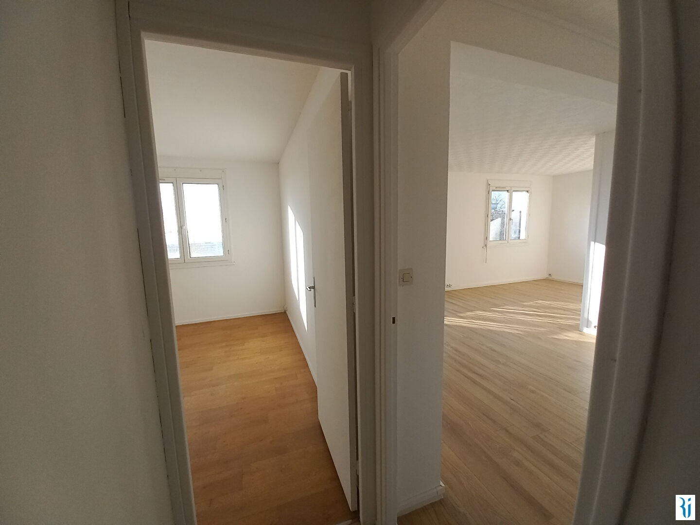 Photo Appartement Mont Saint Aignan 3 pièce(s) 60.3 m2 image 4/6