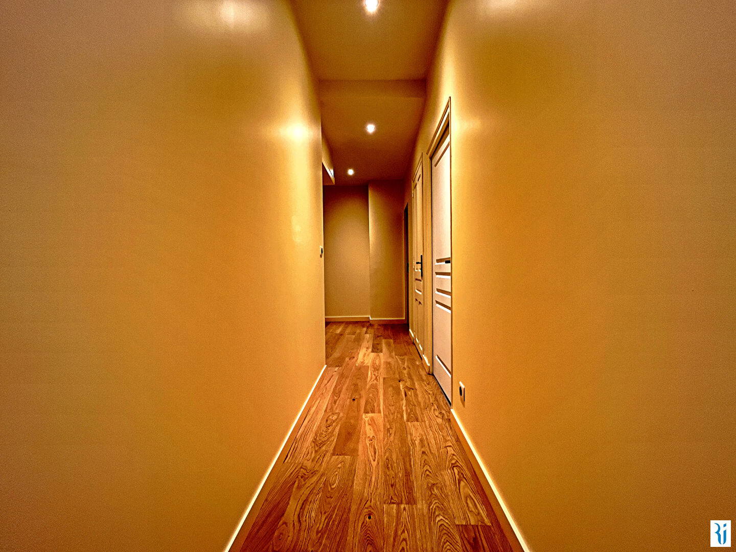 Photo Local commercial / bureaux/ Appartement Rouen 5 pièce(s) 137.50 m2 image 5/6