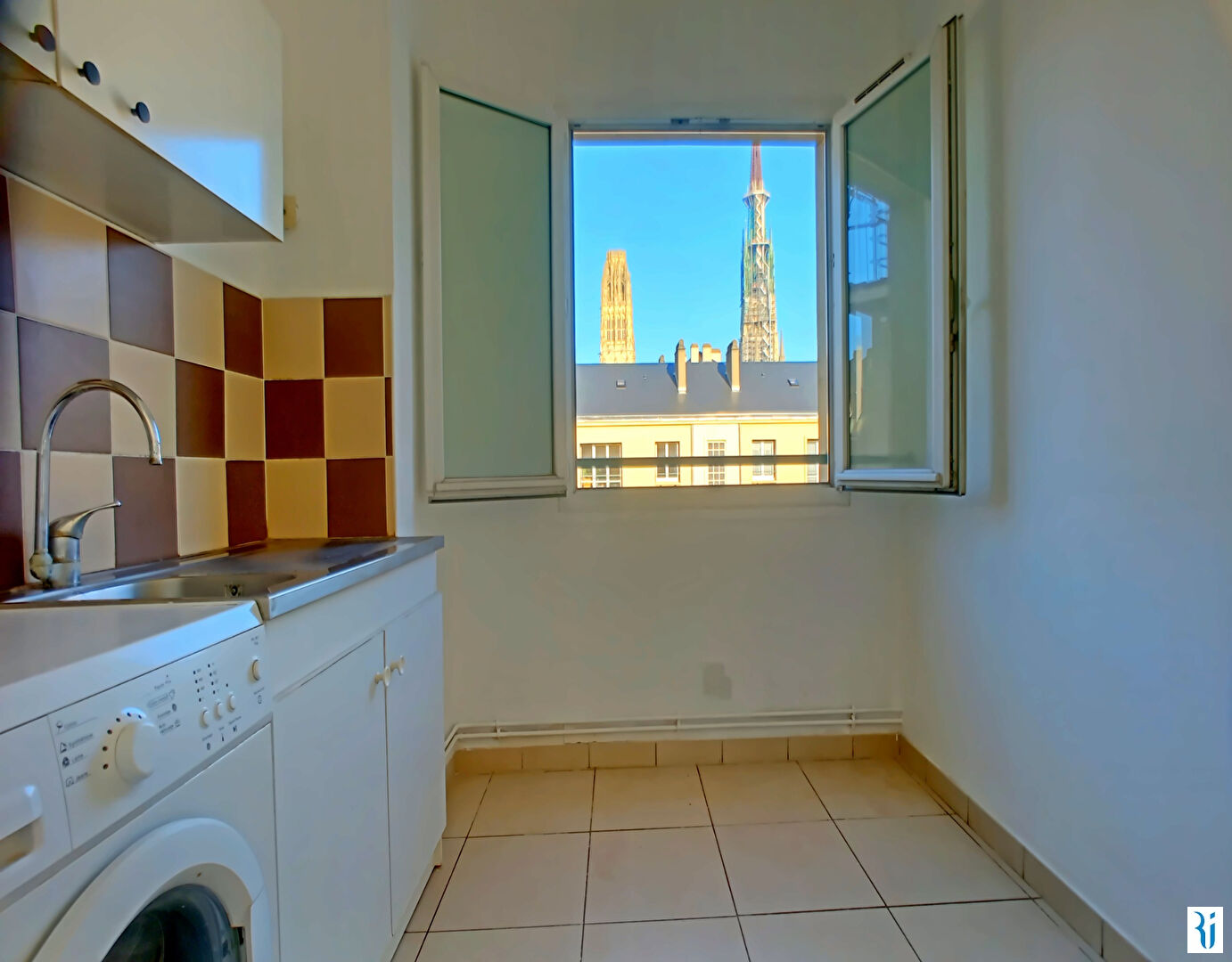 Photo Appartement Rouen , balcon vue Seine, et Cathédrale 2 pièce(s) 52.8 m2 image 5/6