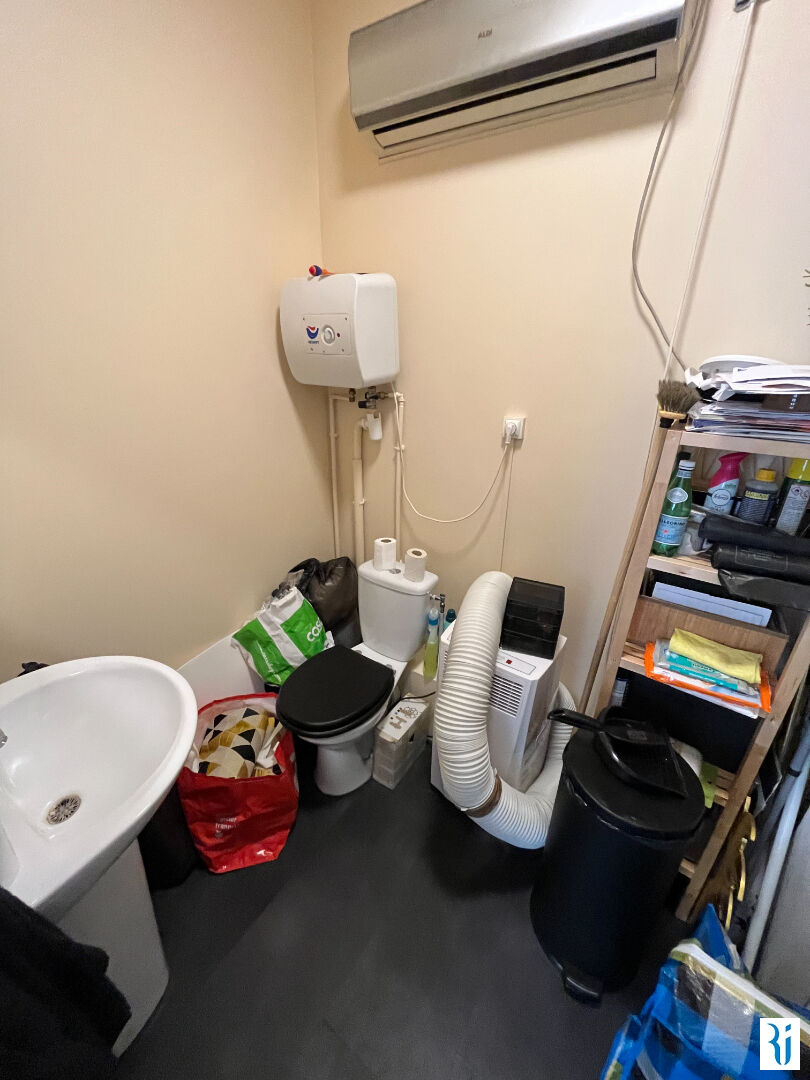 Photo Murs commerciaux hyper centre Rouen 2 pièce(s) 33.20 m2 image 5/5