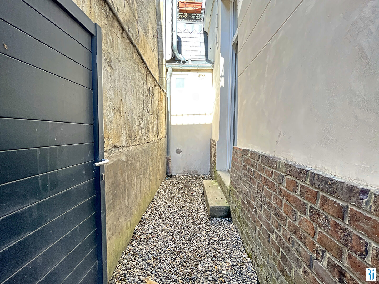 Photo Appartement + courette privative 2 pièce(s) 44.11 m2 image 4/6