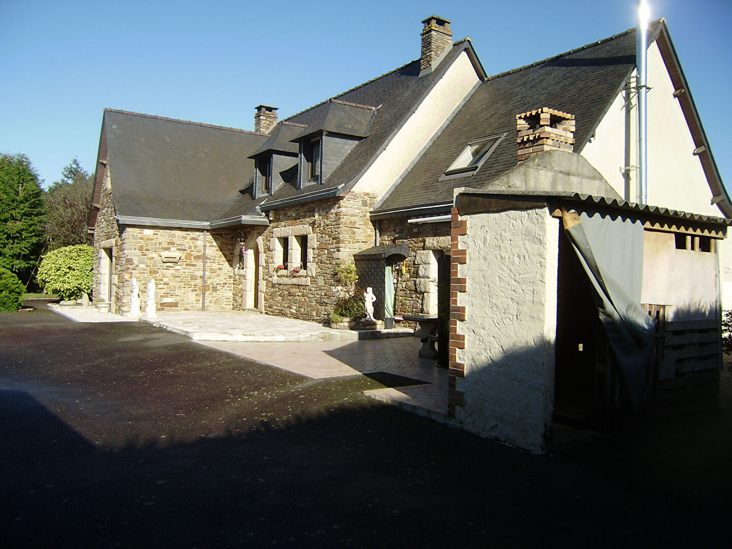 Photo Maison  indépendante LASSY 7 pièce(s) 199m² image 2/6