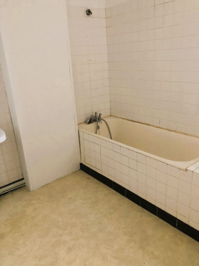 Photo Maison en pierres à BOURG DES COMPTES image 6/6