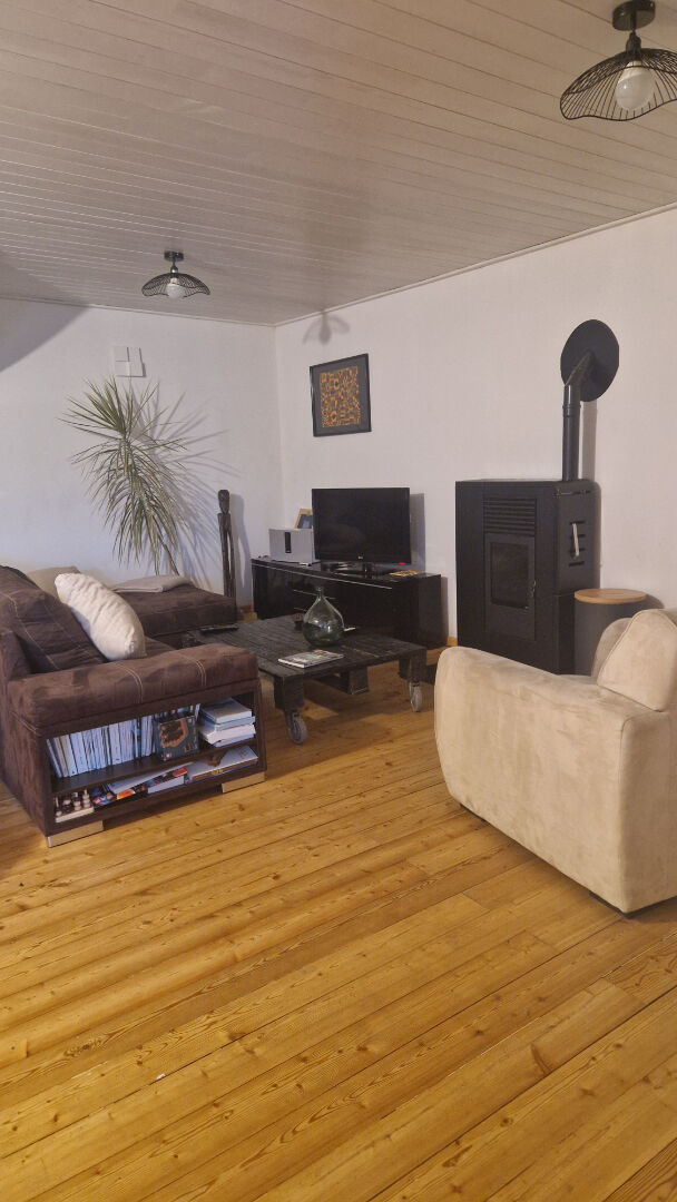 Photo Ensemble immobilier  EN PIERRES  ET BOIS à SAINT SENOUX image 3/6