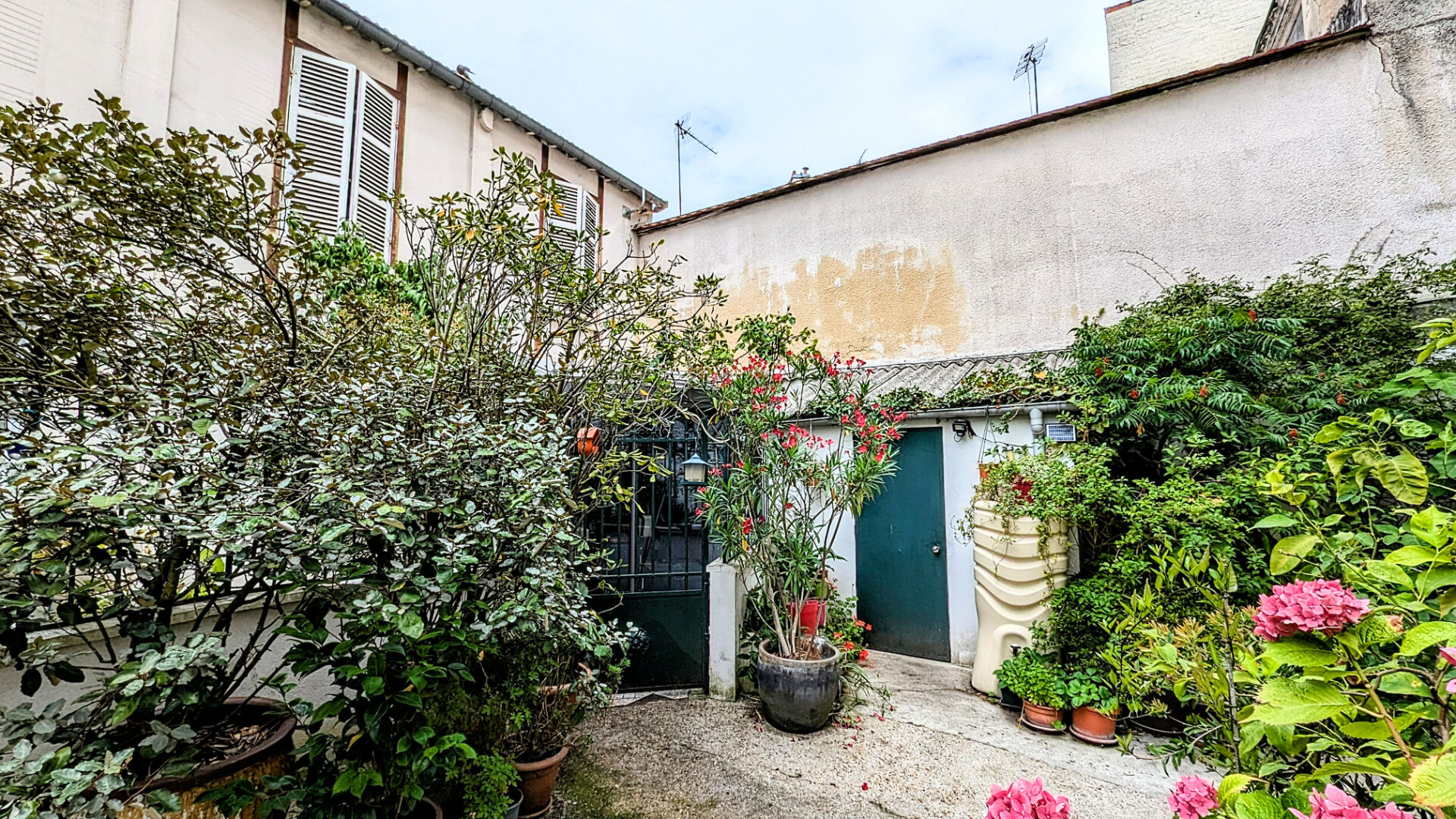 Agence immobilière de SAINT DENIS IMMOBILIER - SAINT DENIS IMMOBILIER