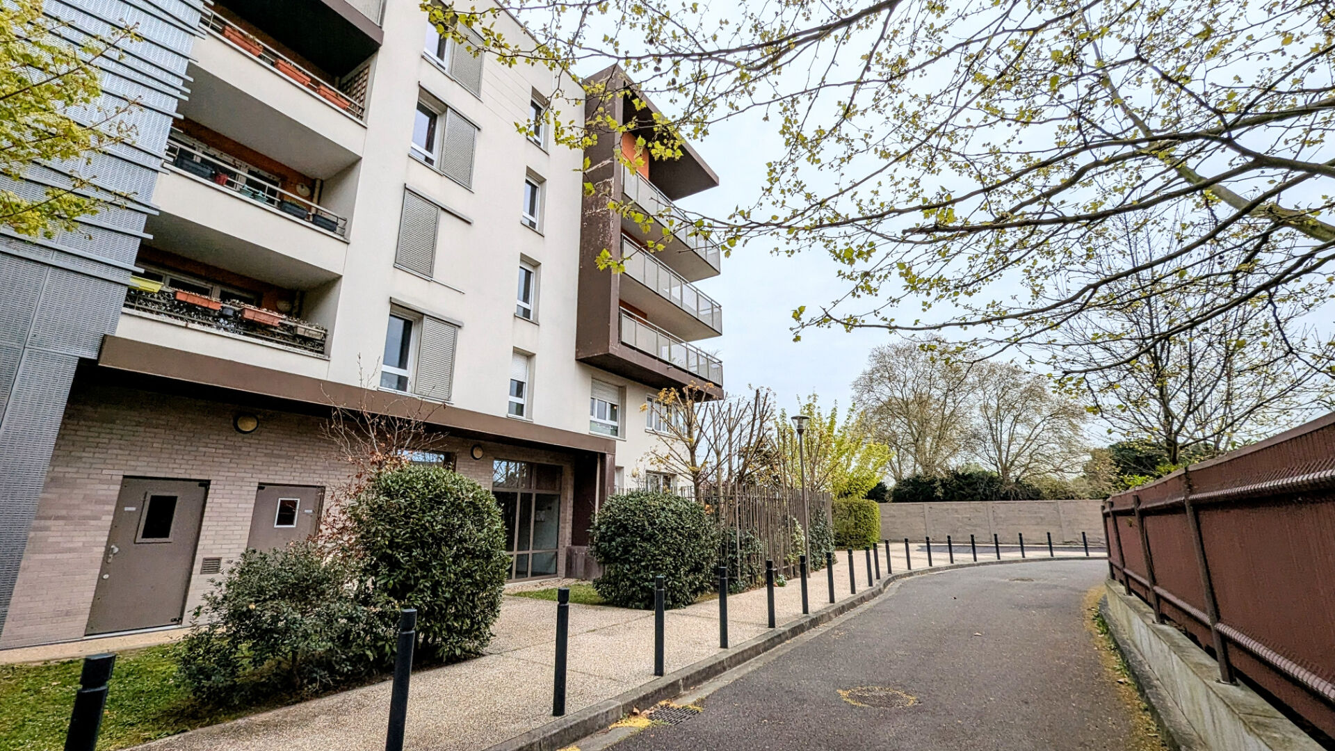 Agence immobilière de SAINT DENIS IMMOBILIER - SAINT DENIS IMMOBILIER