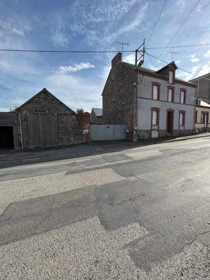 Photo Maison Martigne Ferchaud 9 pièce(s) 150 m² image 2/6