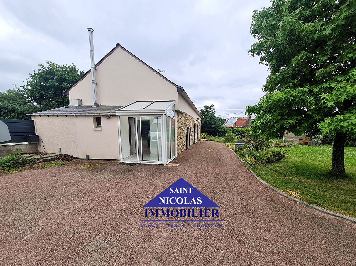 Photo Maison Saint Aubin Des Chateaux 6 pièce(s) 121 m2 image 2/6