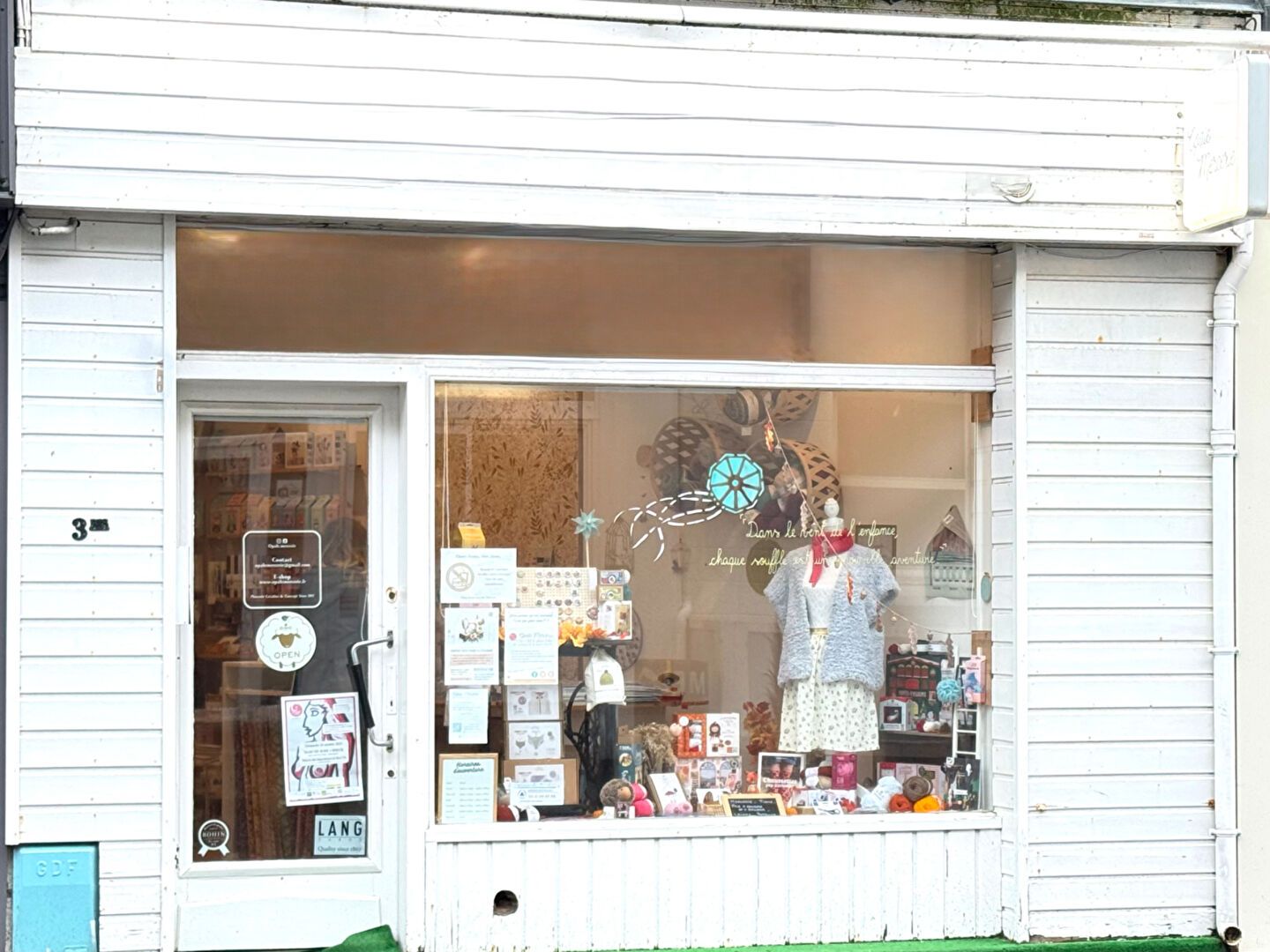 Berck-sur-Mer, à 100 mètre de la plage et à proximité immédiate des commerces, local commercial de 77 m²