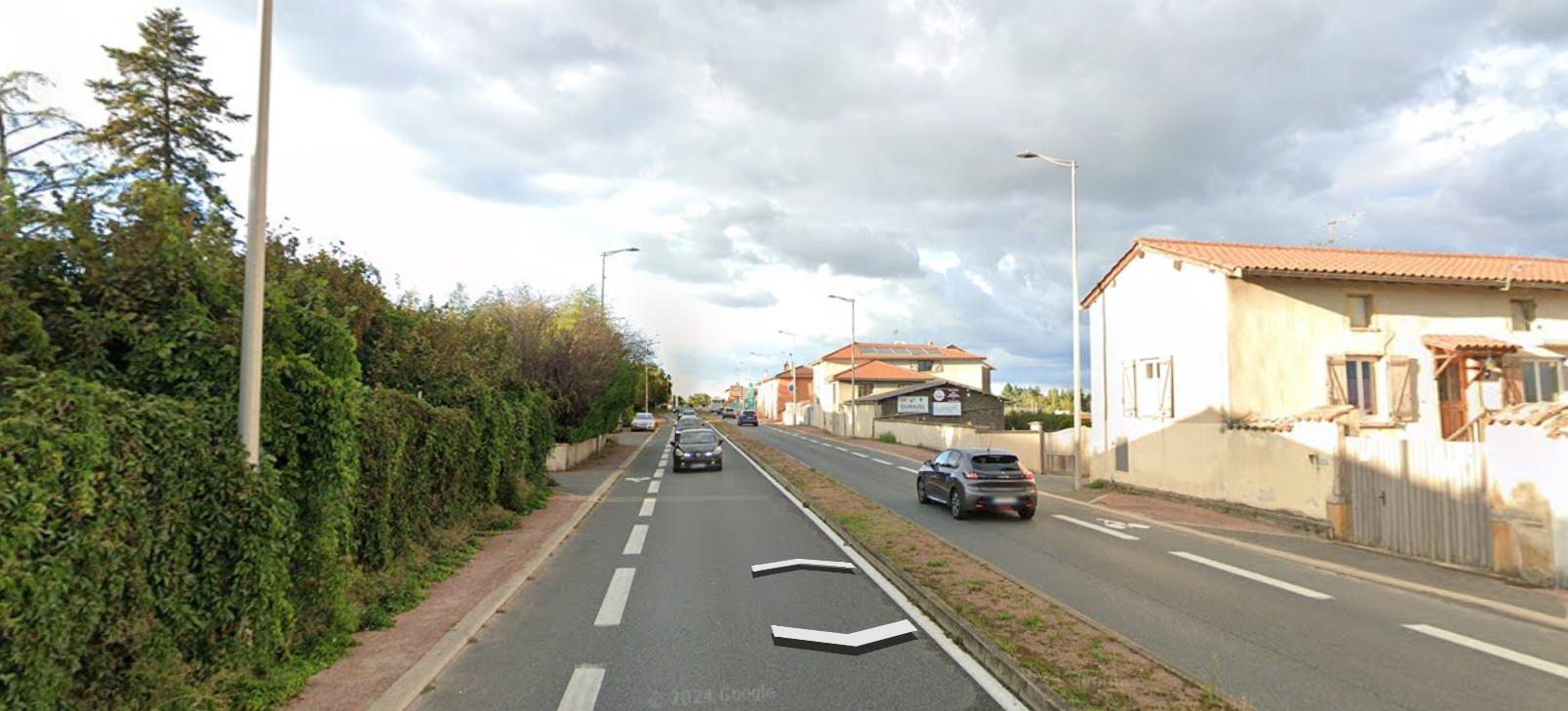 Terrain constructible à Limas (bordure de nationale) de 600m2