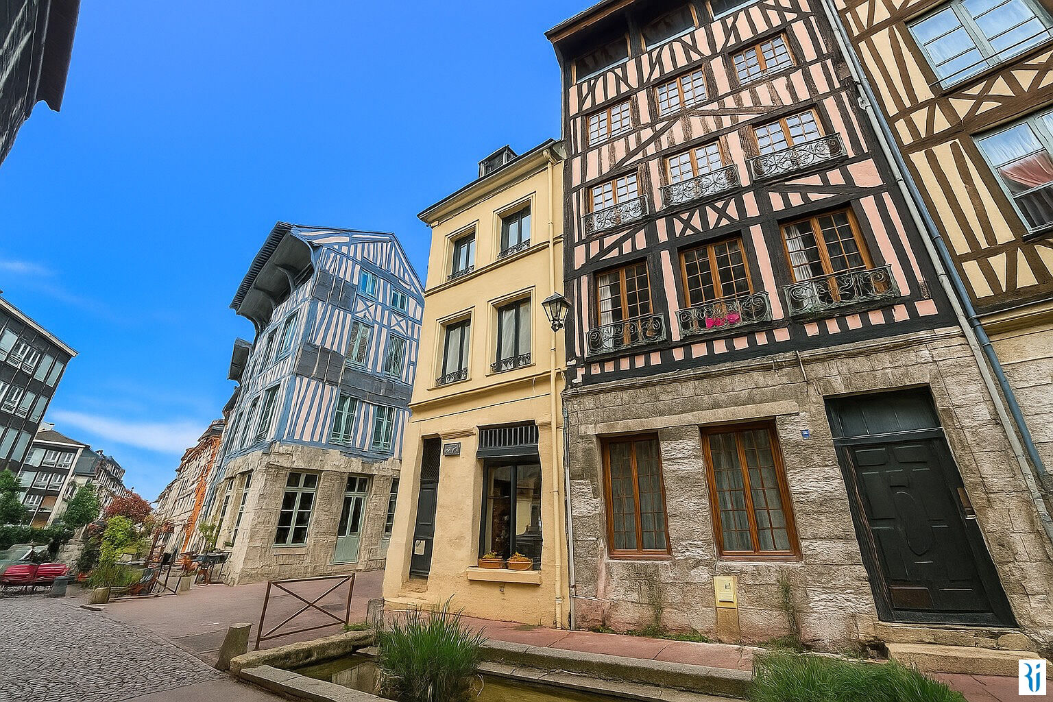 A vendre Rouen Eau de Robec F2 duplex