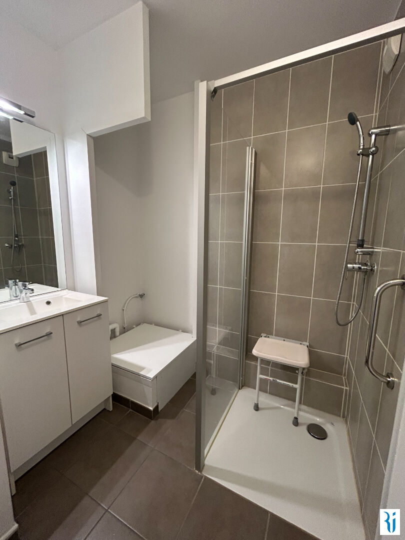 Photo A vendre Maromme centre F3 avec balcon, cave et garage image 3/6