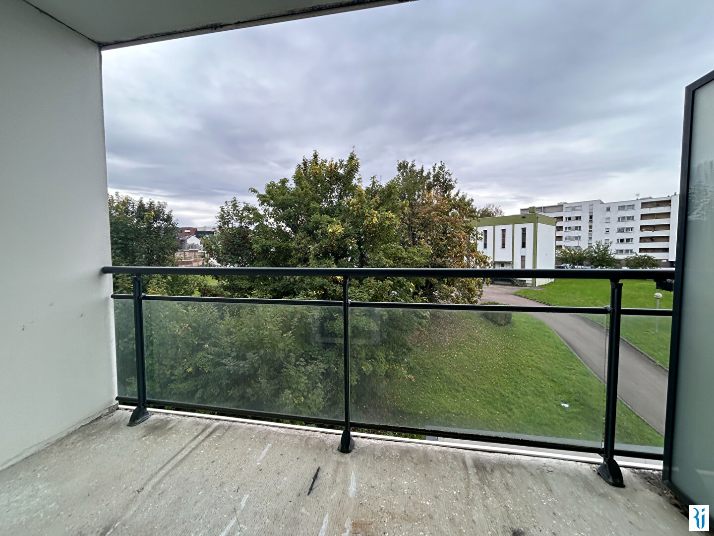 Photo A vendre Maromme centre F3 avec balcon, cave et garage image 5/6
