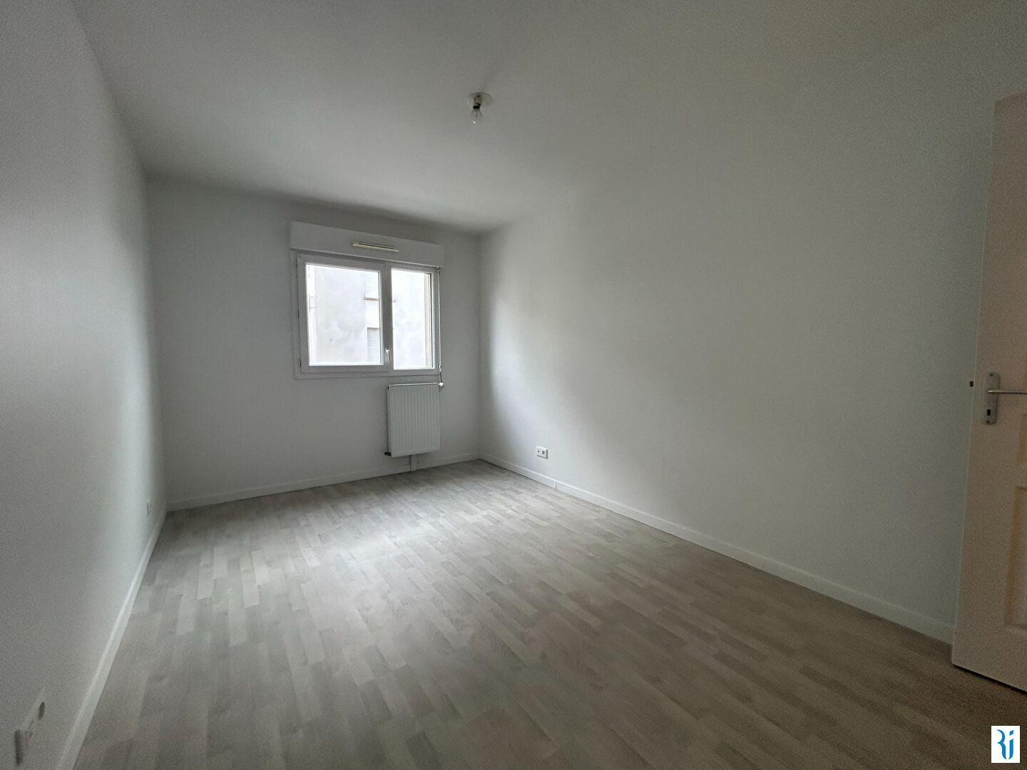 Photo A vendre Maromme centre F3 avec balcon, cave et garage image 6/6