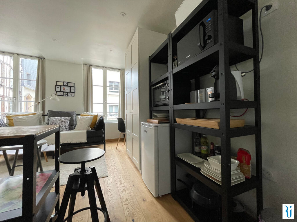 Photo Studio meublé de 20.70m² - ROUEN CENTRE image 6/6