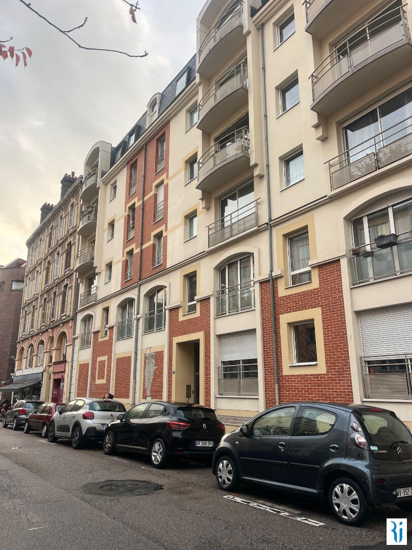 F1 de 35m² - Balcon, Parking, Cave : Quartier Saint Marc à Rouen