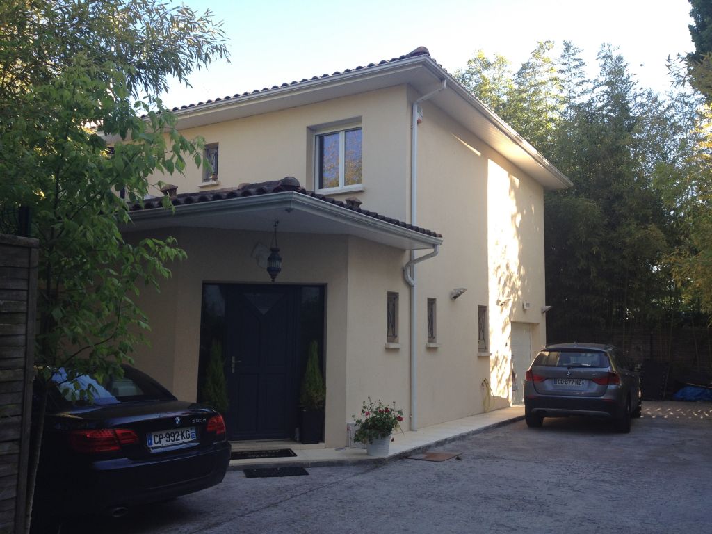 Photo MAISON D'ARCHITECTE ET CONTEMPORAINE AVEC GRANDE TERRASSE DE 100 M2 ET PISCINE image 3/3