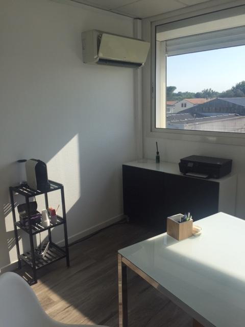 Photo BUREAUX  DE 15 M² AU HAILLAN image 4/6