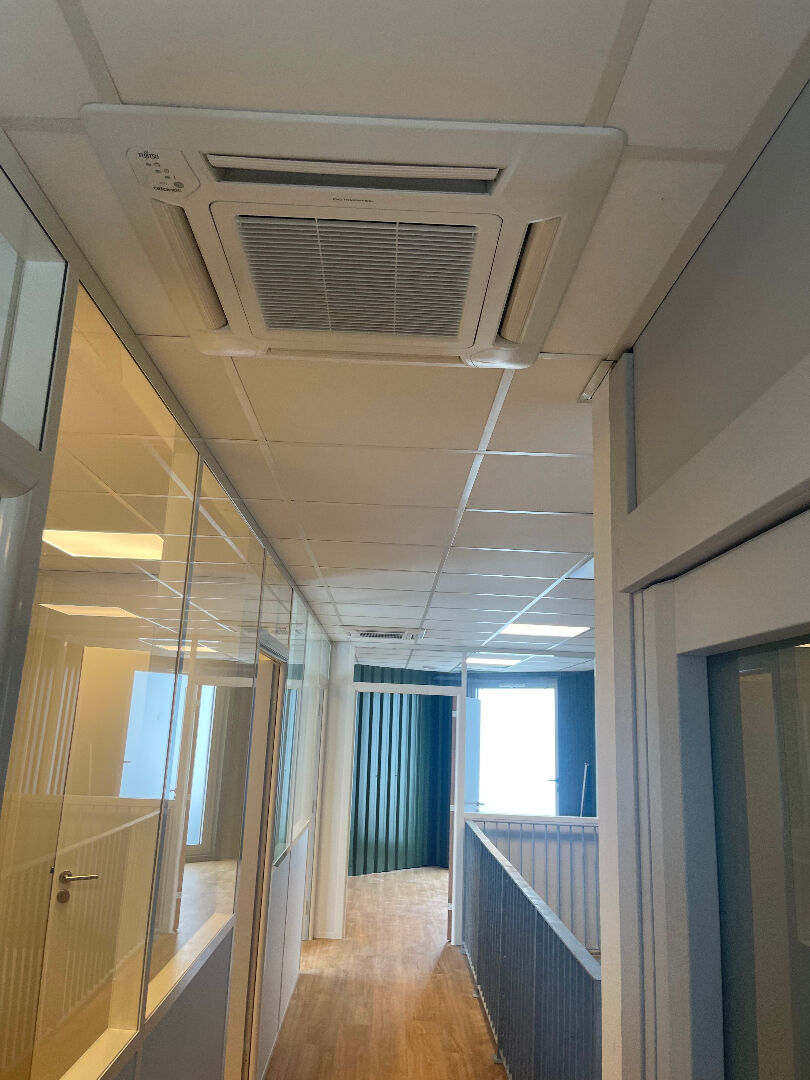 Photo Bureaux  50 M2 - Mérignac image 5/6