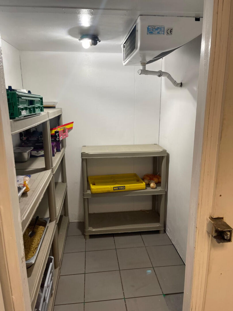 Photo FDC AUX NORMES SPECIALE OU RESTAURANT RAPIDE - LE BOUSCAT image 3/6