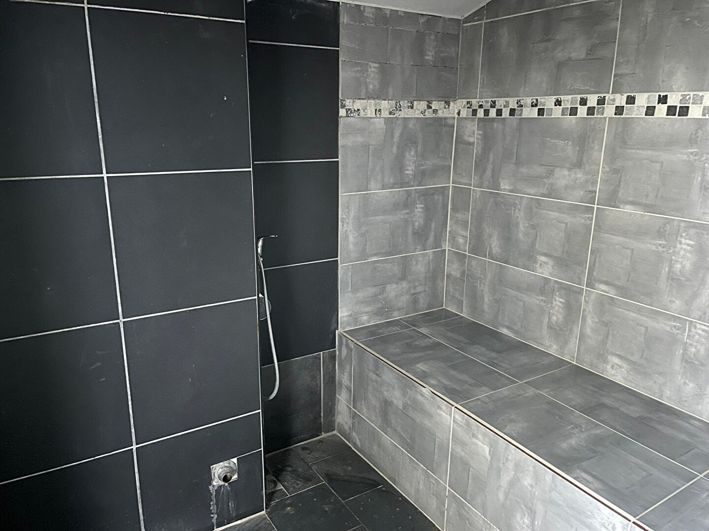 Photo Local pour activité de beauté - Le Haillan image 6/6