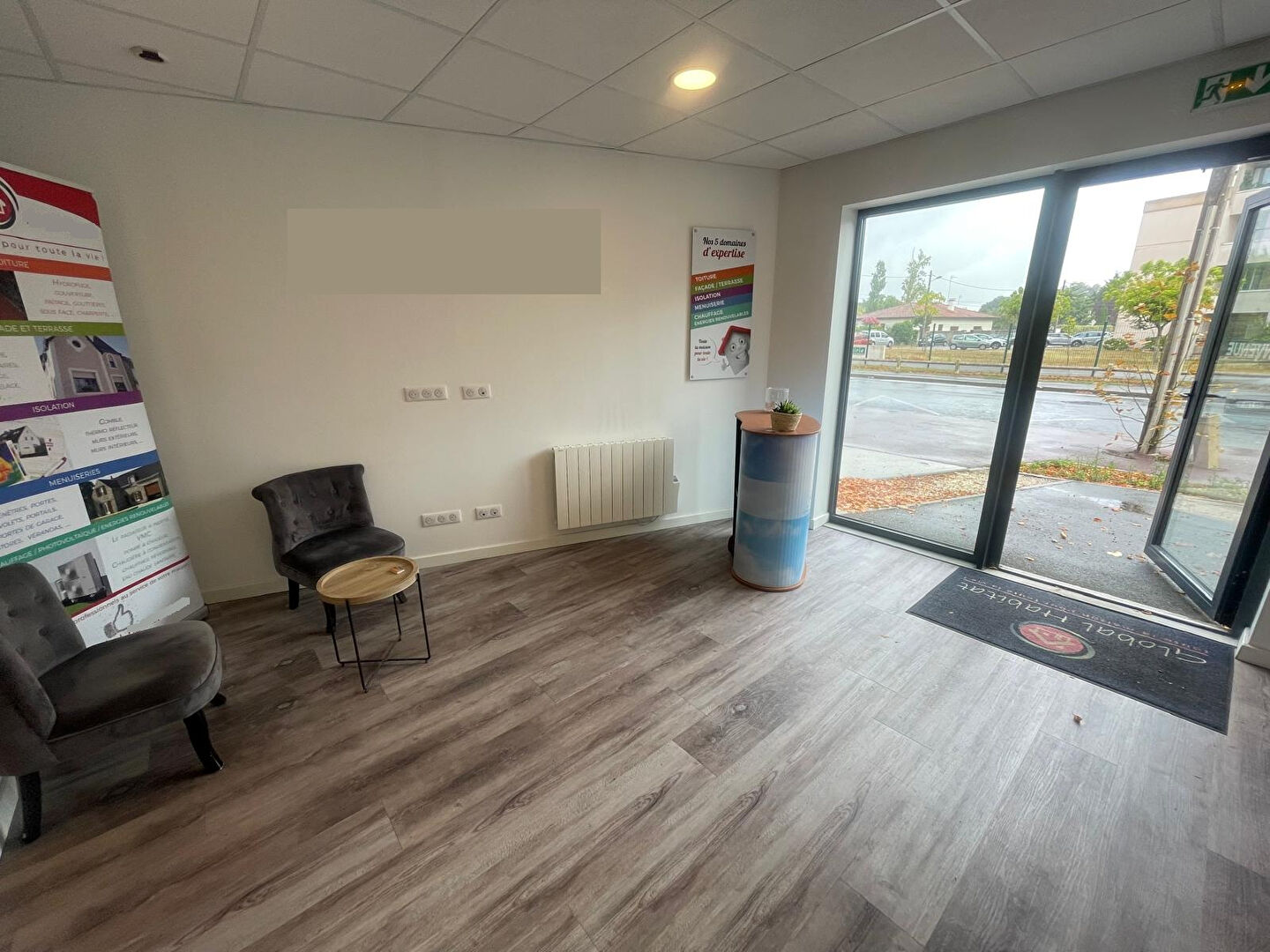 Photo Local Commercial 100 m2 - Mérignac image 2/6