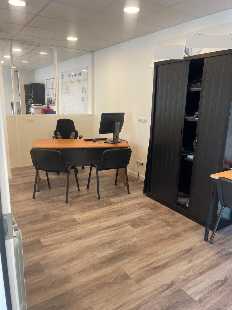 Photo Local Commercial 100 m2 - Mérignac image 5/6