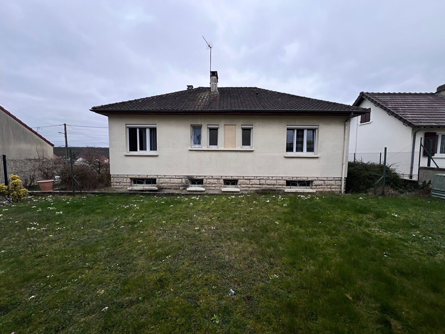 Agence immobilière de AGENCE PASCAL Location Nanteuil les meaux - Agence Pascal Location