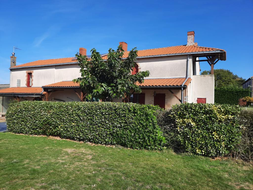 Photo LE BIGNON : Longère de 150 m² en pierre dans un superbe cadre image 3/6