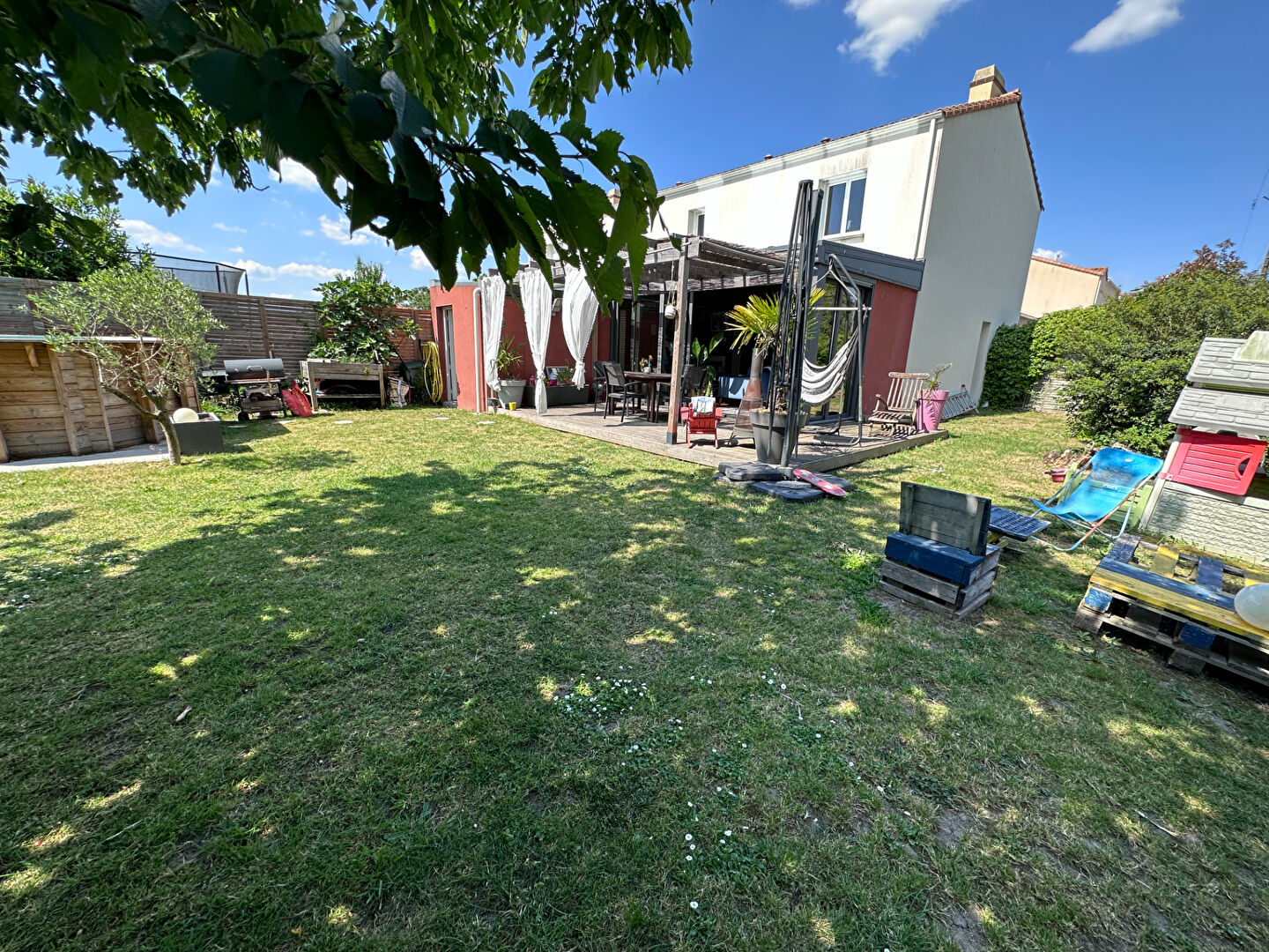 LES SORINIERES : Maison 4 chambres avec jardin