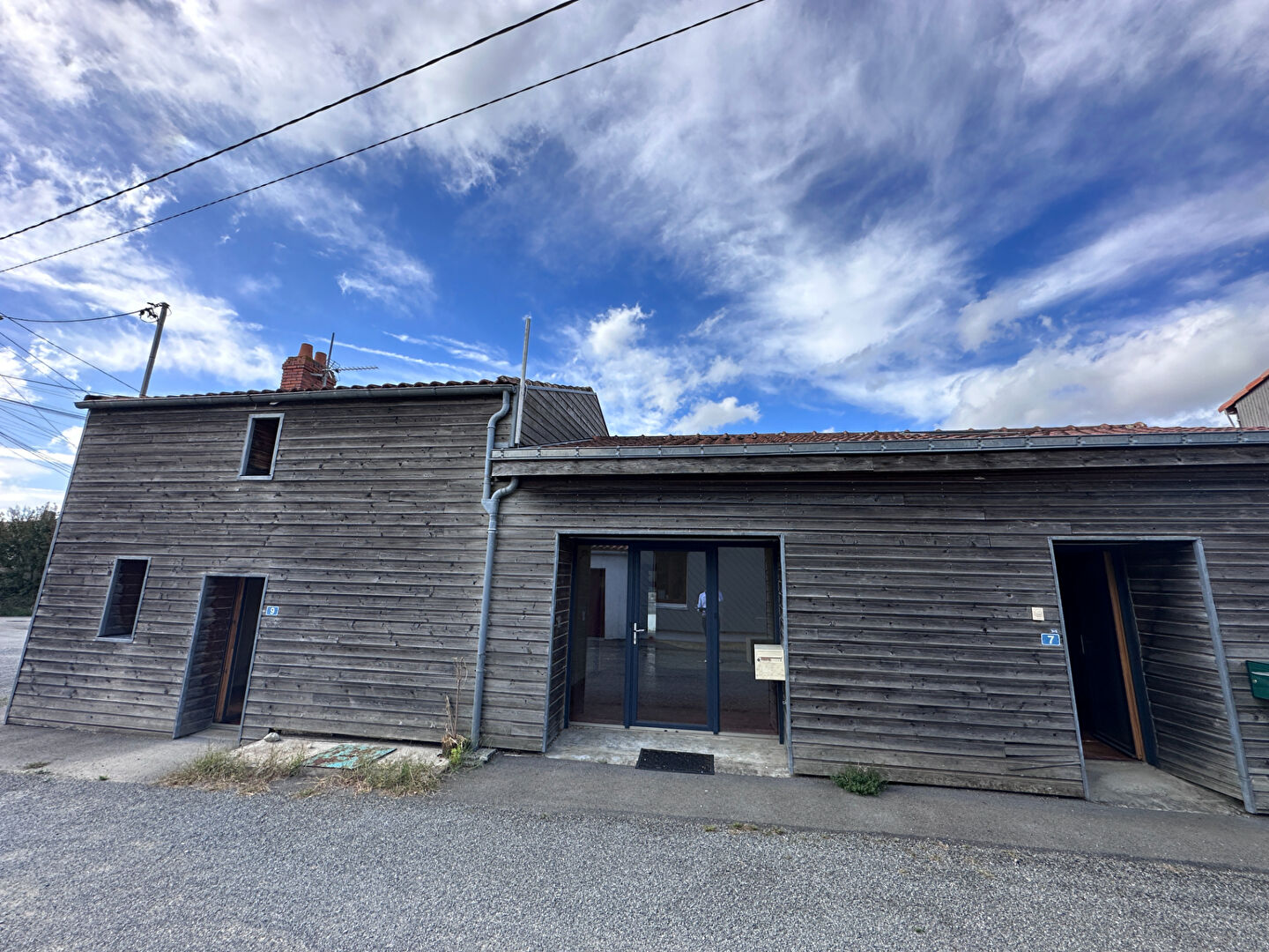 LES SORINIERES : En village maison avec 3 chambres