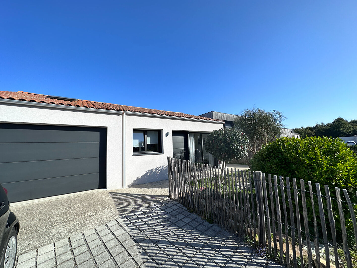 BOUAYE : Plain pied avec 3 chambres et garage