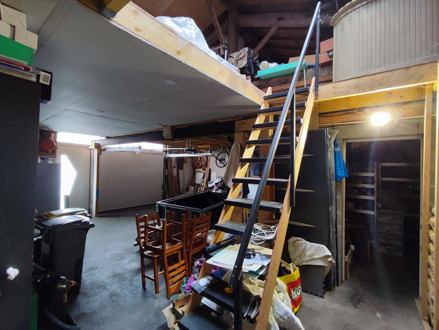 Photo ST PHILBERT DE GRAND LIEU : Garage de 80 m² image 4/6