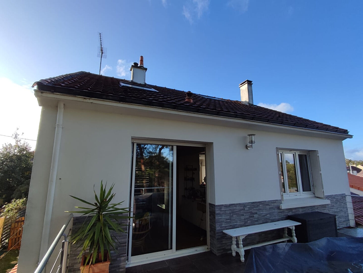 BOUGUENAIS : Quartier : Les Couëts Est, Maison Nantaise sur 3 niveaux de 145 m², 4 Chambres, 1 Bureau, 1 Garage et 1 Jardin