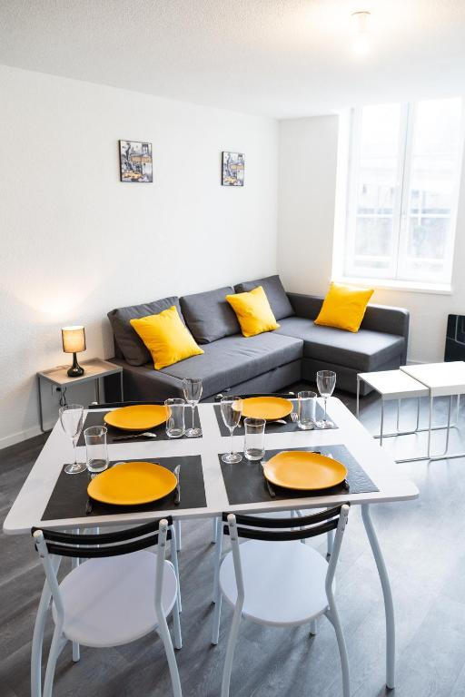 Agence immobilière de 
 Suit Home Patrimoine Lyon - Suithome 

