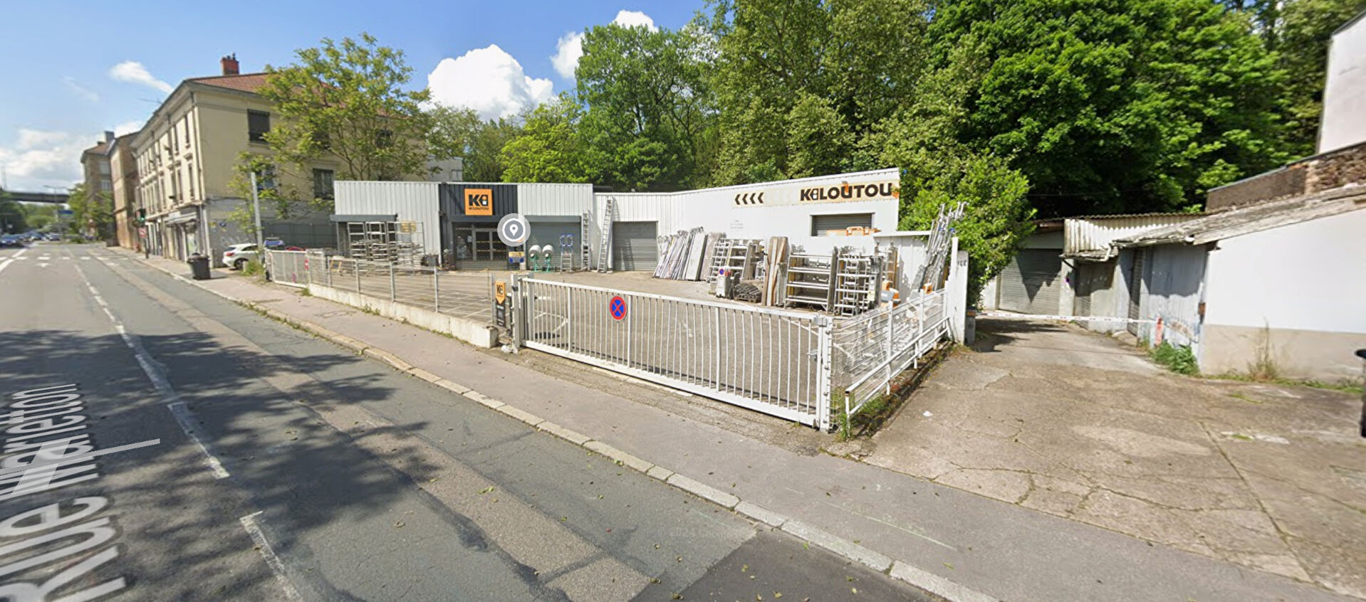 Photo Place de parking sécurisée et prisée sur le Secteur Lyon 9 / Ecully image 2/2