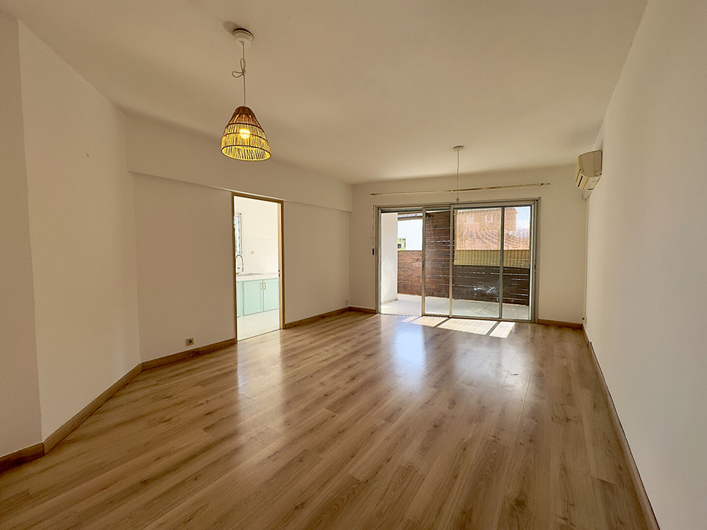 Agence immobilière de 
 SUNKAZ - SUNKAZ 
